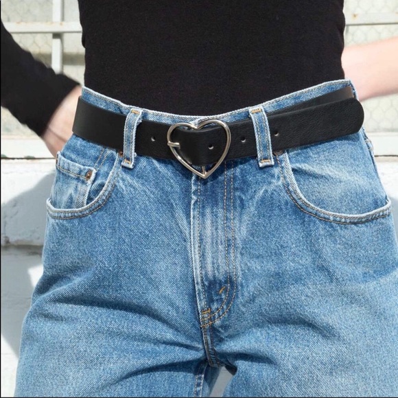 Brandy Melville Accessories - 🔥 1atlmodel